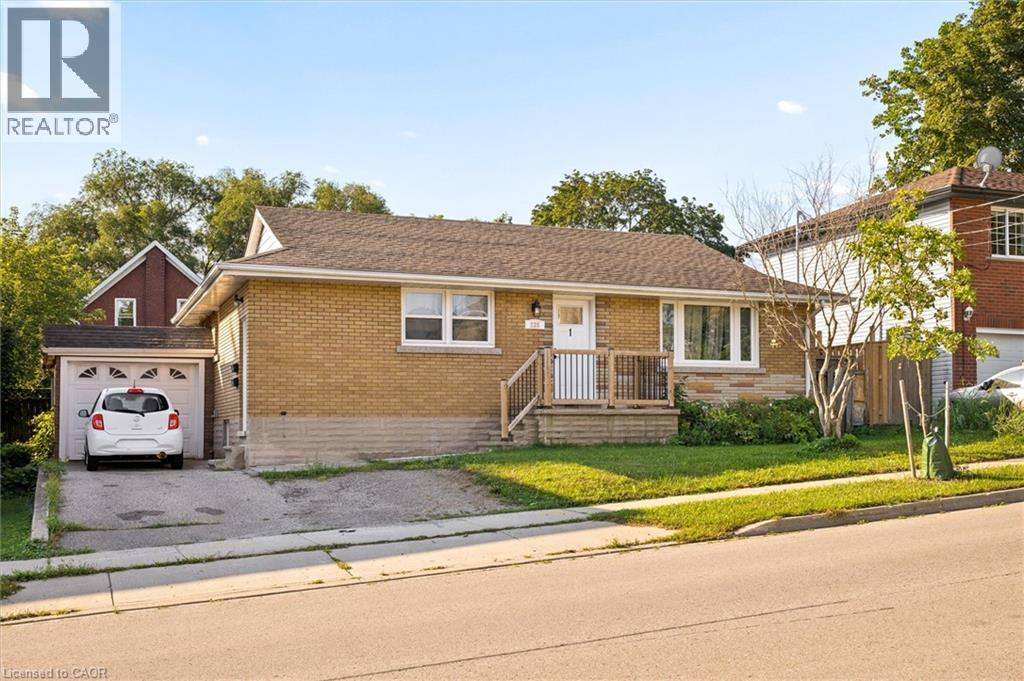 MLS® listing #30126885 for sale located at 235 GUELPH Street Unit# 2(Lower)