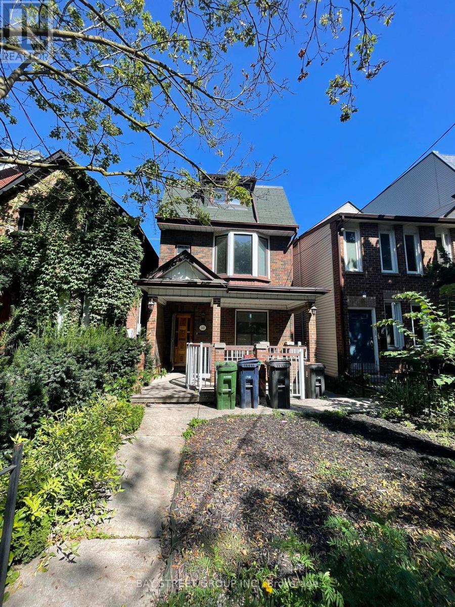 MLS® listing #30128163 for sale located at 543 CRAWFORD STREET
