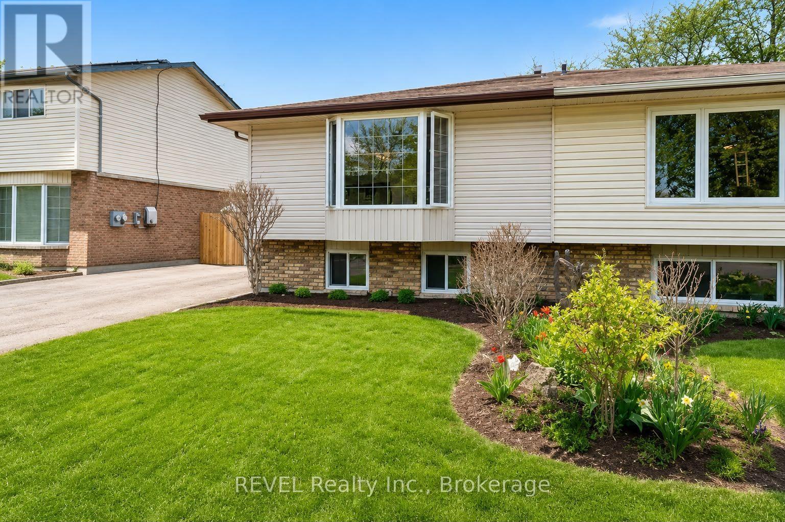 MLS® listing #30128647 for sale located at UPPER - 52 BULA DRIVE