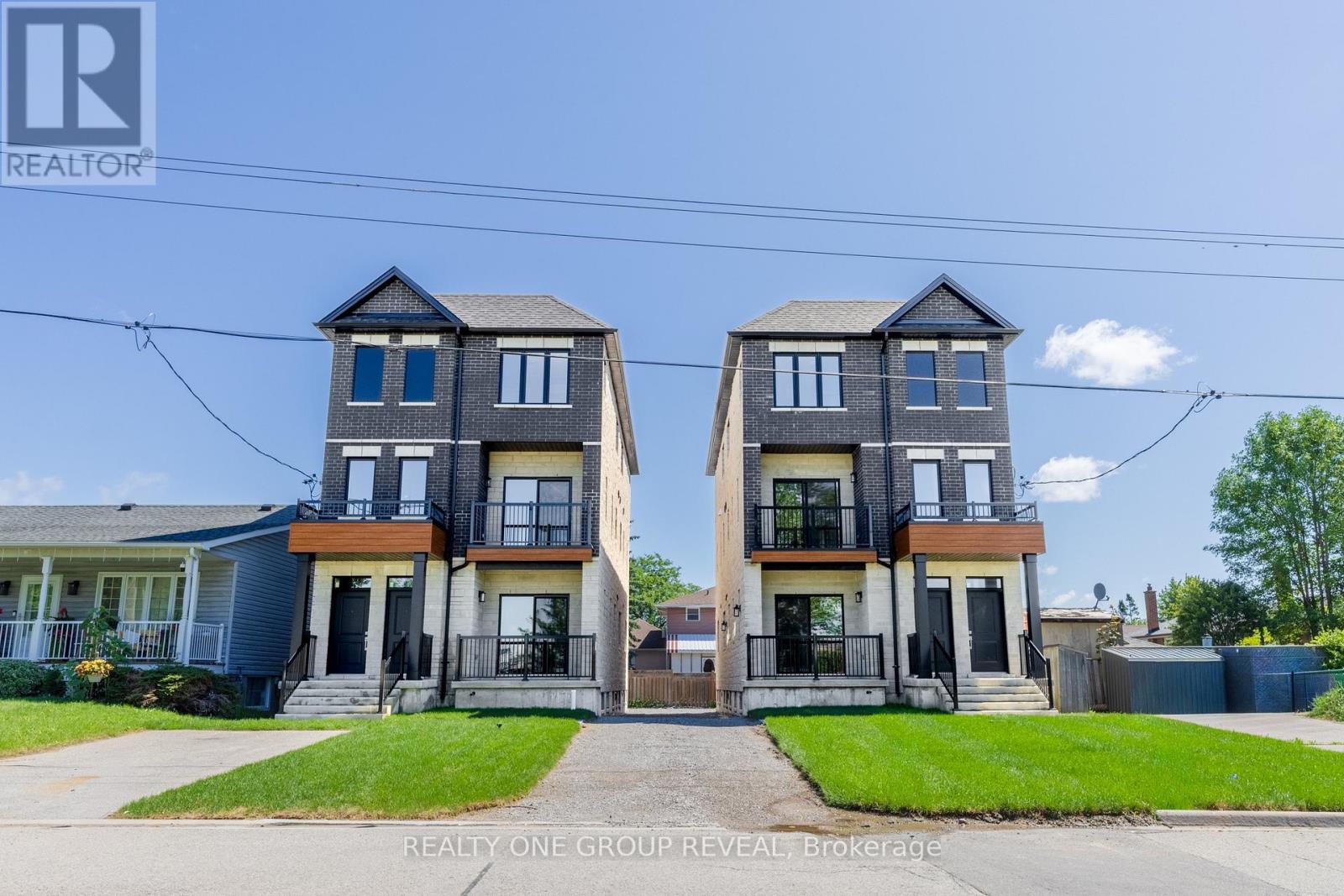 MLS® listing #30128712 for sale located at UNIT 3 - 227 GRENFELL STREET