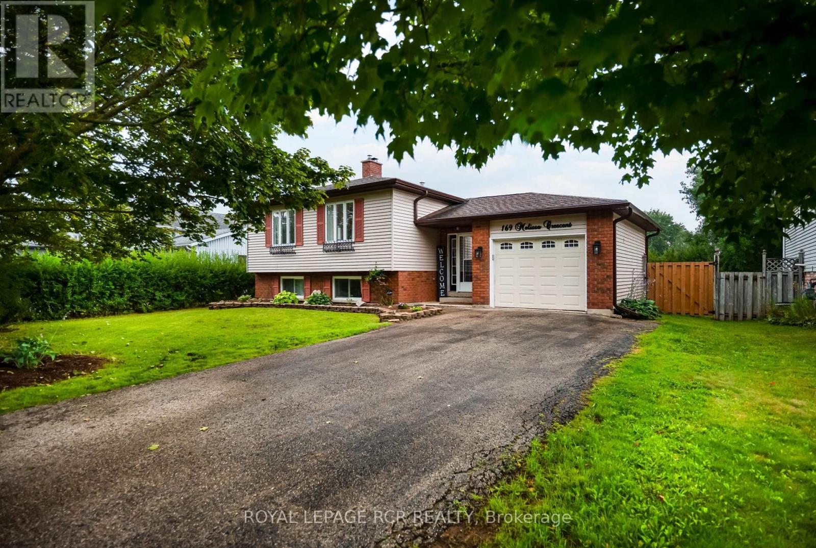 MLS® listing #30128813 for sale located at 169 MELISSA CRESCENT
