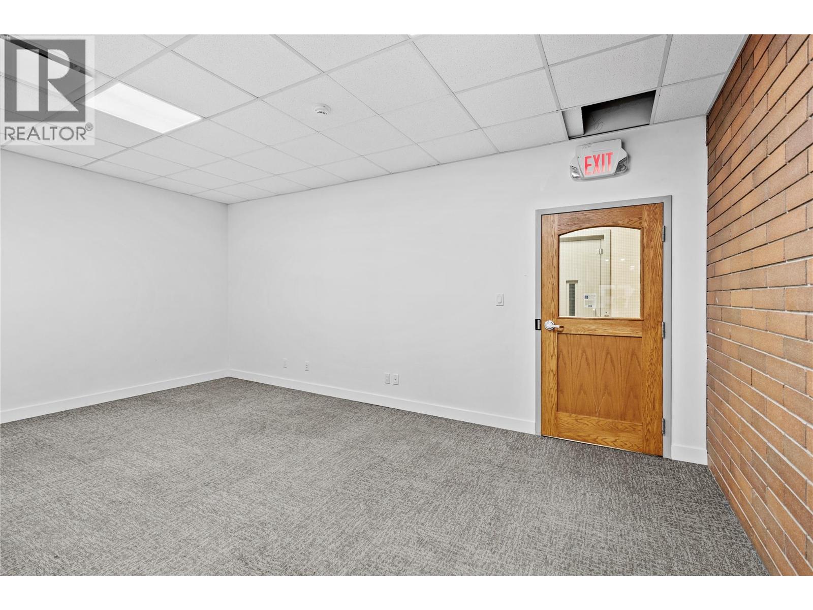 MLS® listing #30129097 for sale located at 246 2nd Avenue Unit# 208