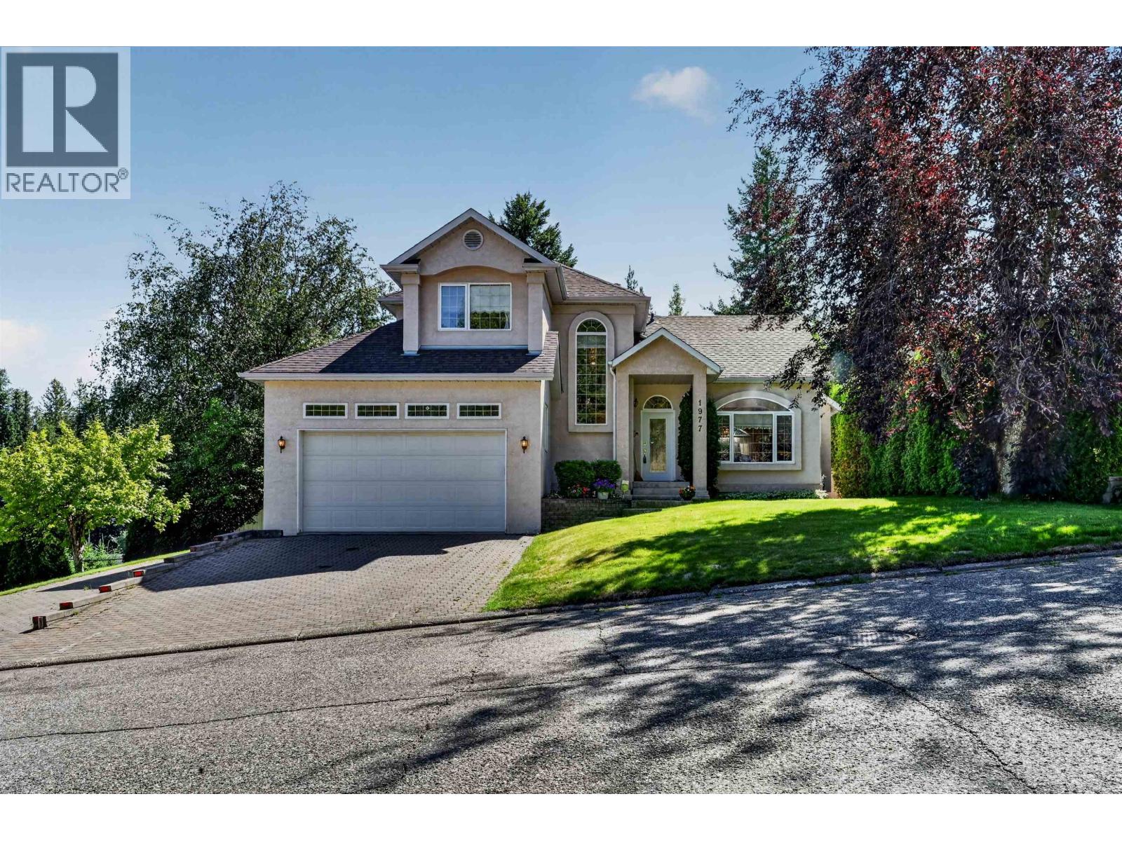 MLS® listing #30131433 for sale located at 1977 CLEARWOOD CRESCENT