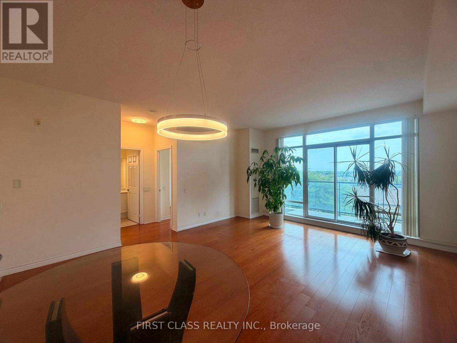 MLS® listing #30131746 for sale located at 422 - 11121 YONGE STREET