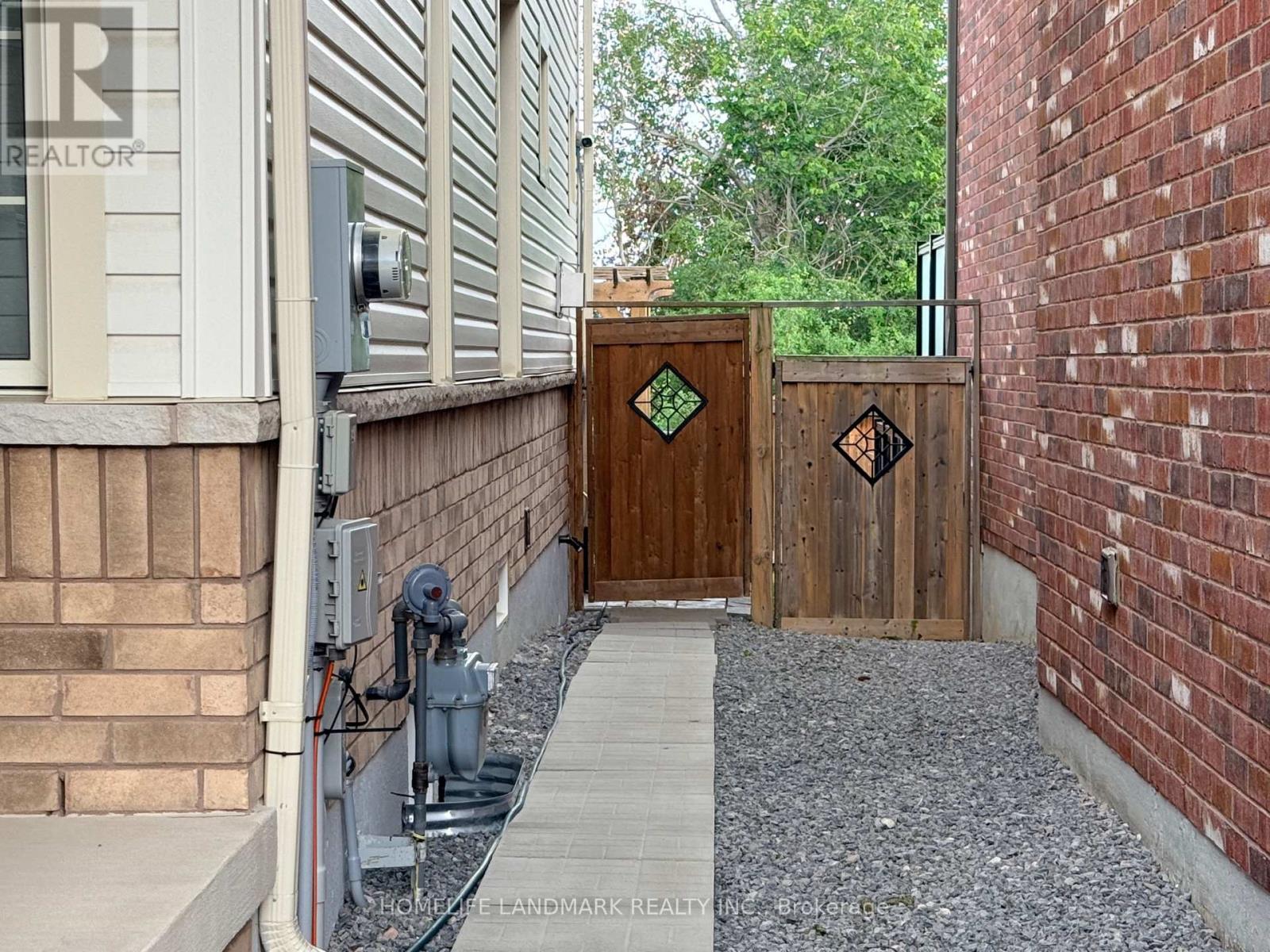 MLS® listing #30131813 for sale located at 2313 SECRETO DRIVE