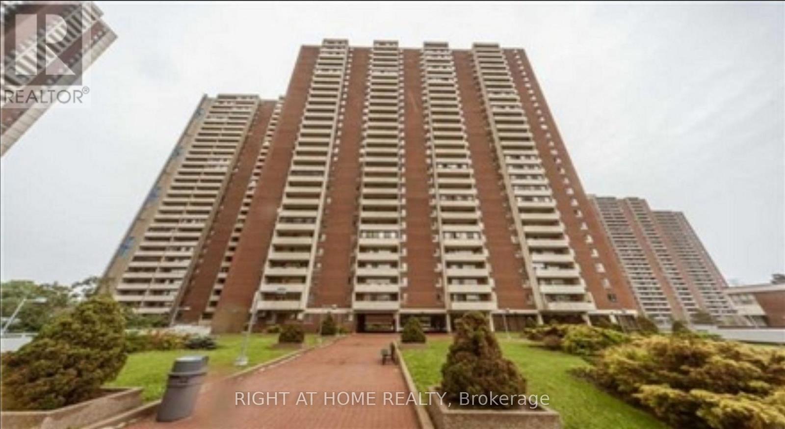 MLS® listing #30131814 for sale located at 2819 - 1 MASSEY SQUARE