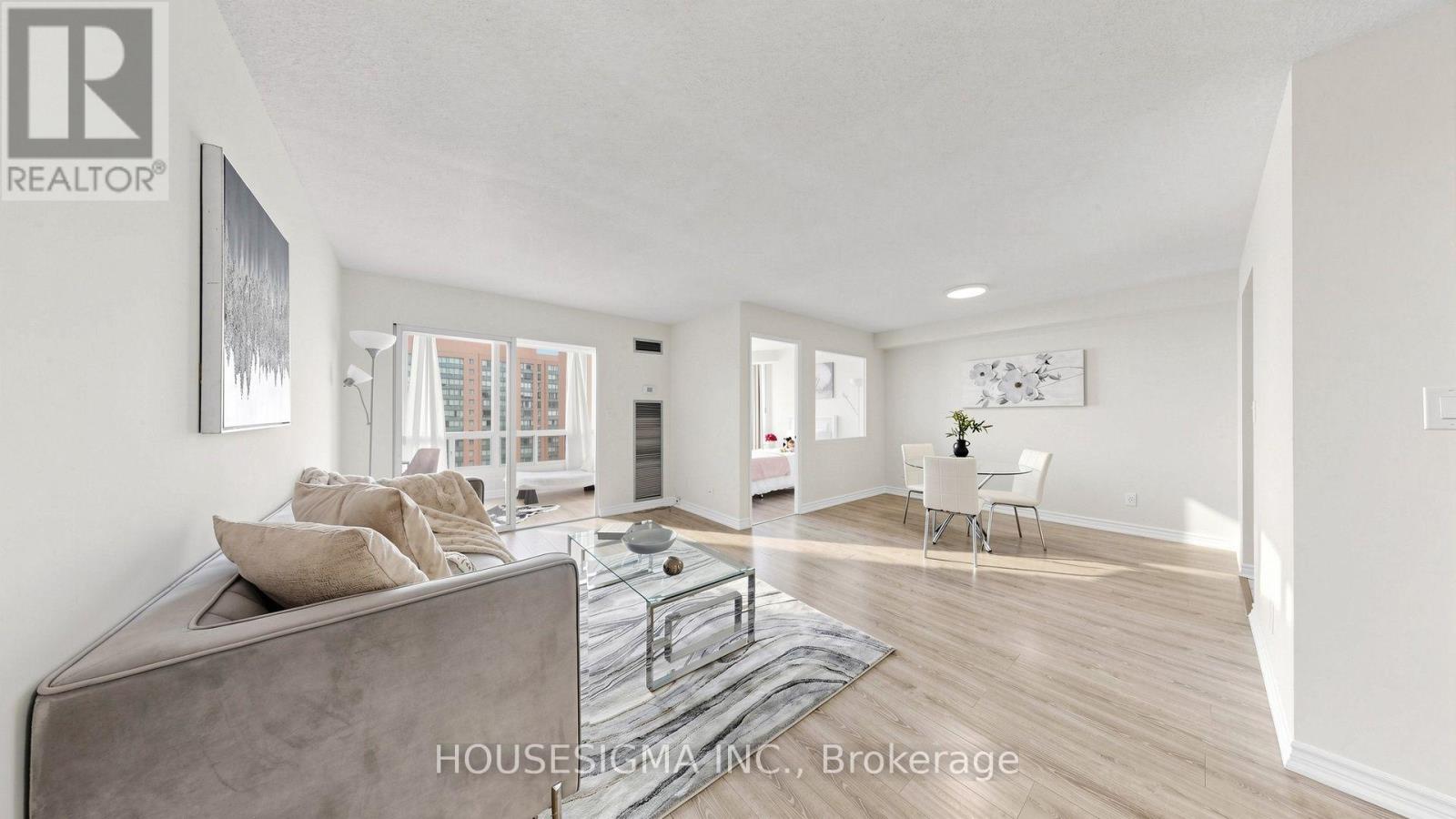MLS® listing #30131824 for sale located at 1815 - 155 HILLCREST AVENUE