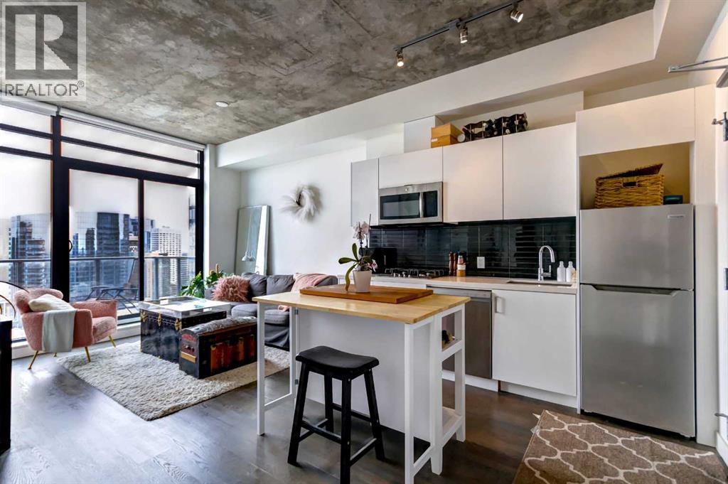 MLS® listing #30131936 for sale located at 3004, 1010 6 Street SW