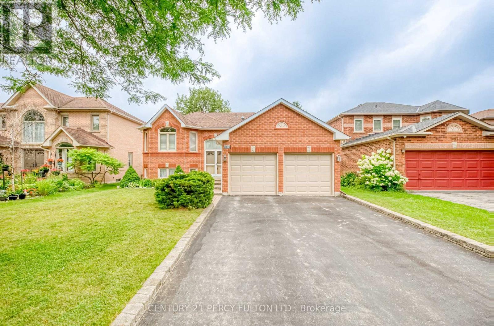 MLS® listing #30131979 for sale located at 504 SANDALWOOD COURT