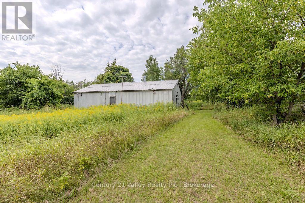 MLS® listing #30131982 for sale located at 290 PUCKER STREET