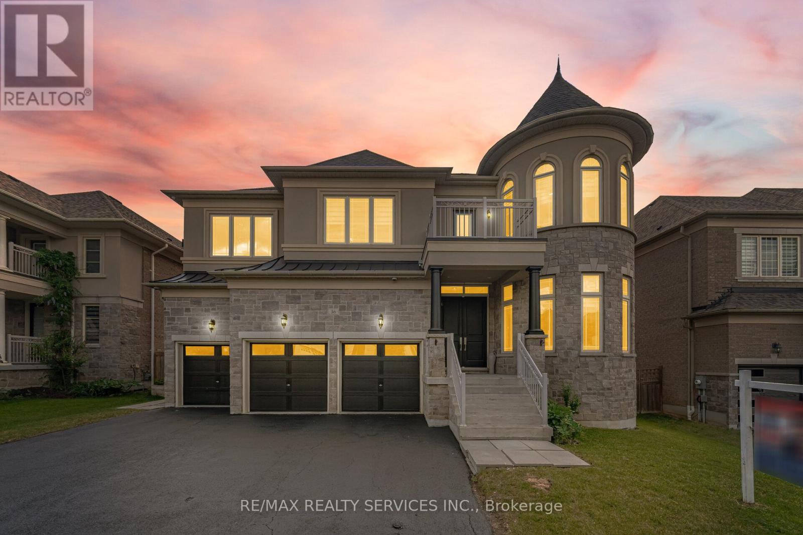 MLS® listing #30132030 for sale located at 36 WEST COAST TRAIL