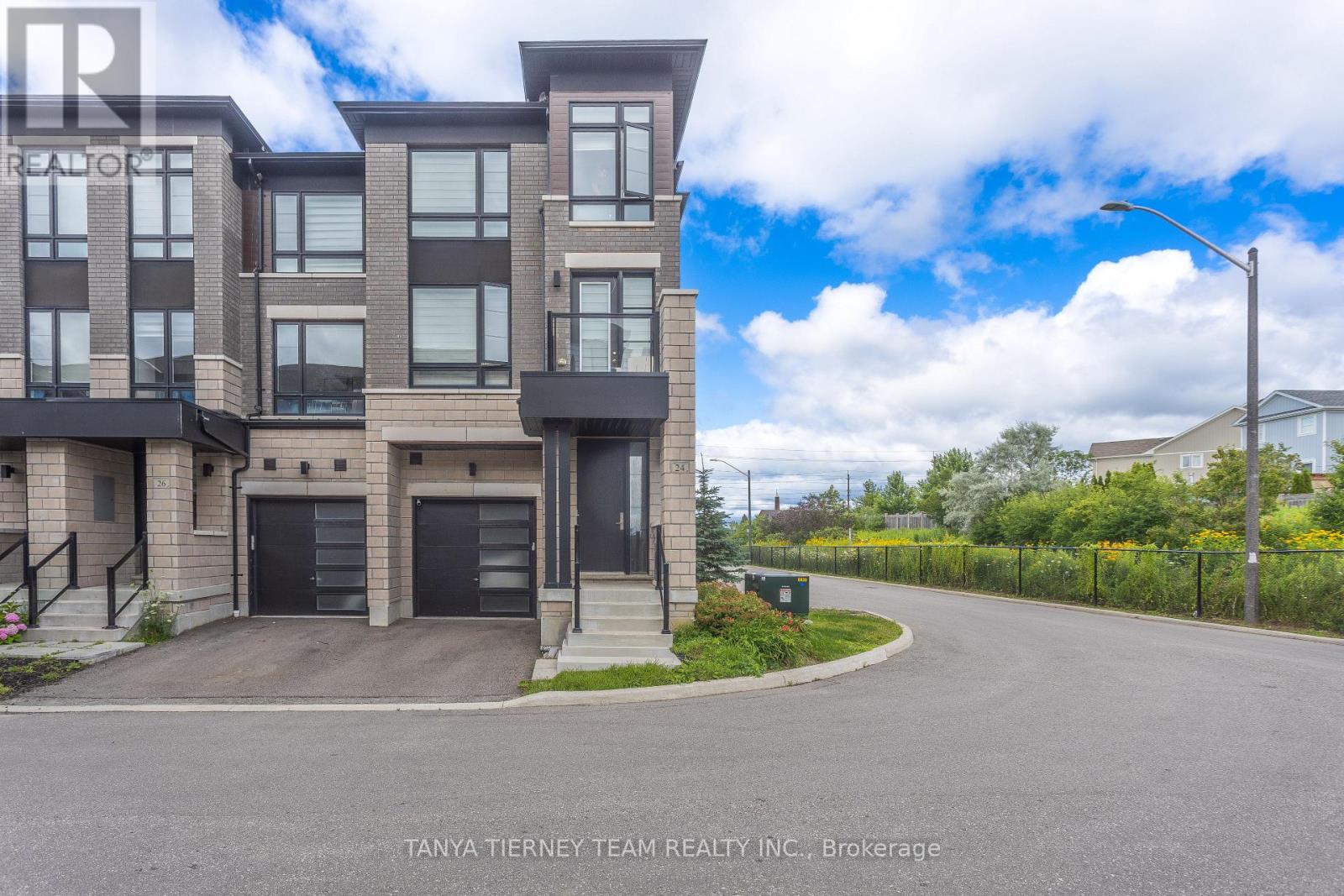 MLS® listing #30132059 for sale located at 24 LAKE TRAIL WAY