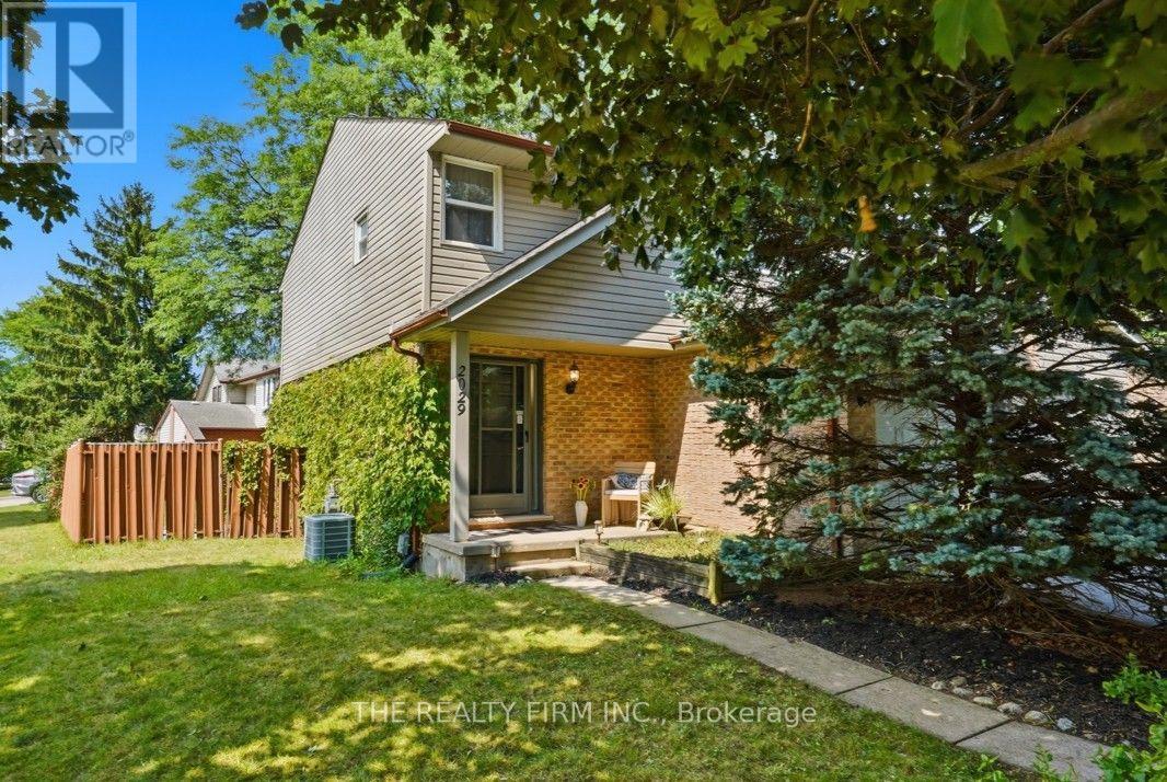 MLS® listing #30134368 for sale located at 2029 ALDERSBROOK ROAD