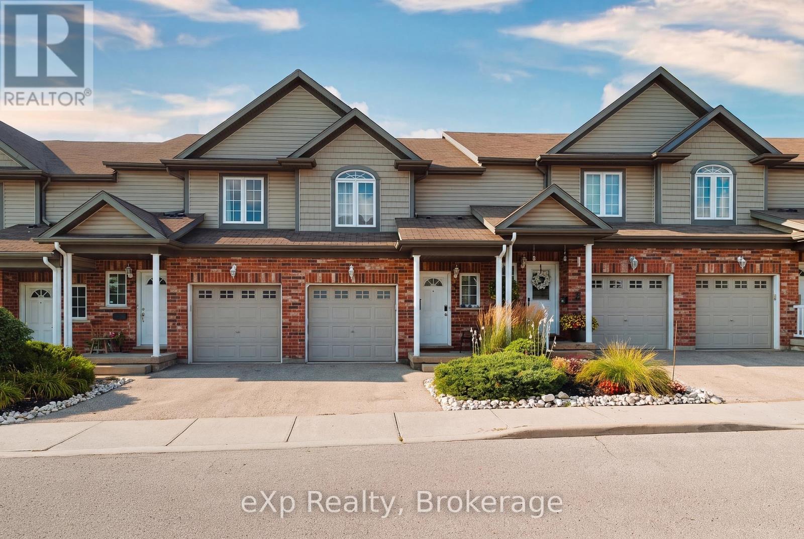 MLS® listing #30134413 for sale located at 4 - 975 STRASBURG ROAD