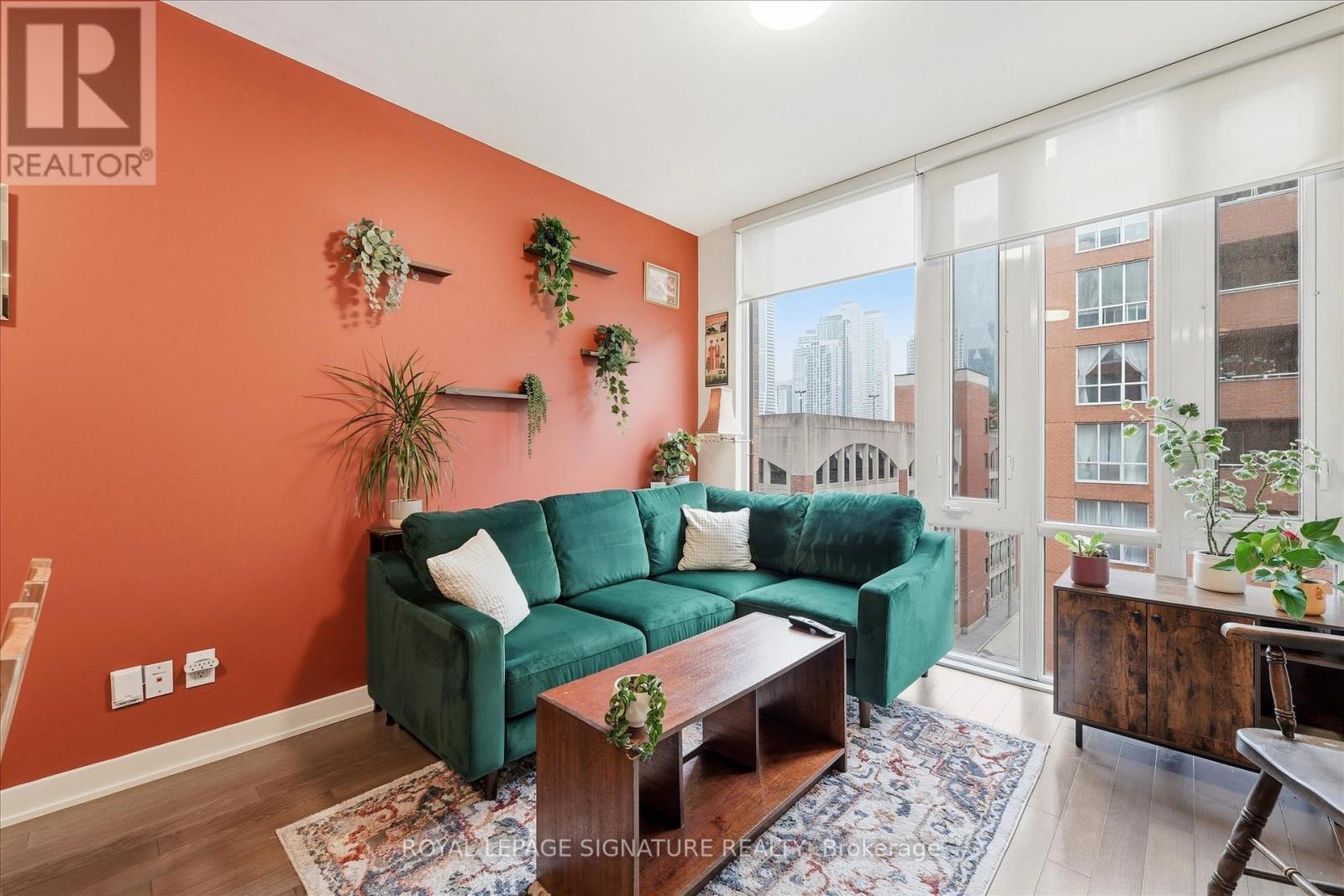MLS® listing #30134567 for sale located at 421 - 3 MARKET STREET