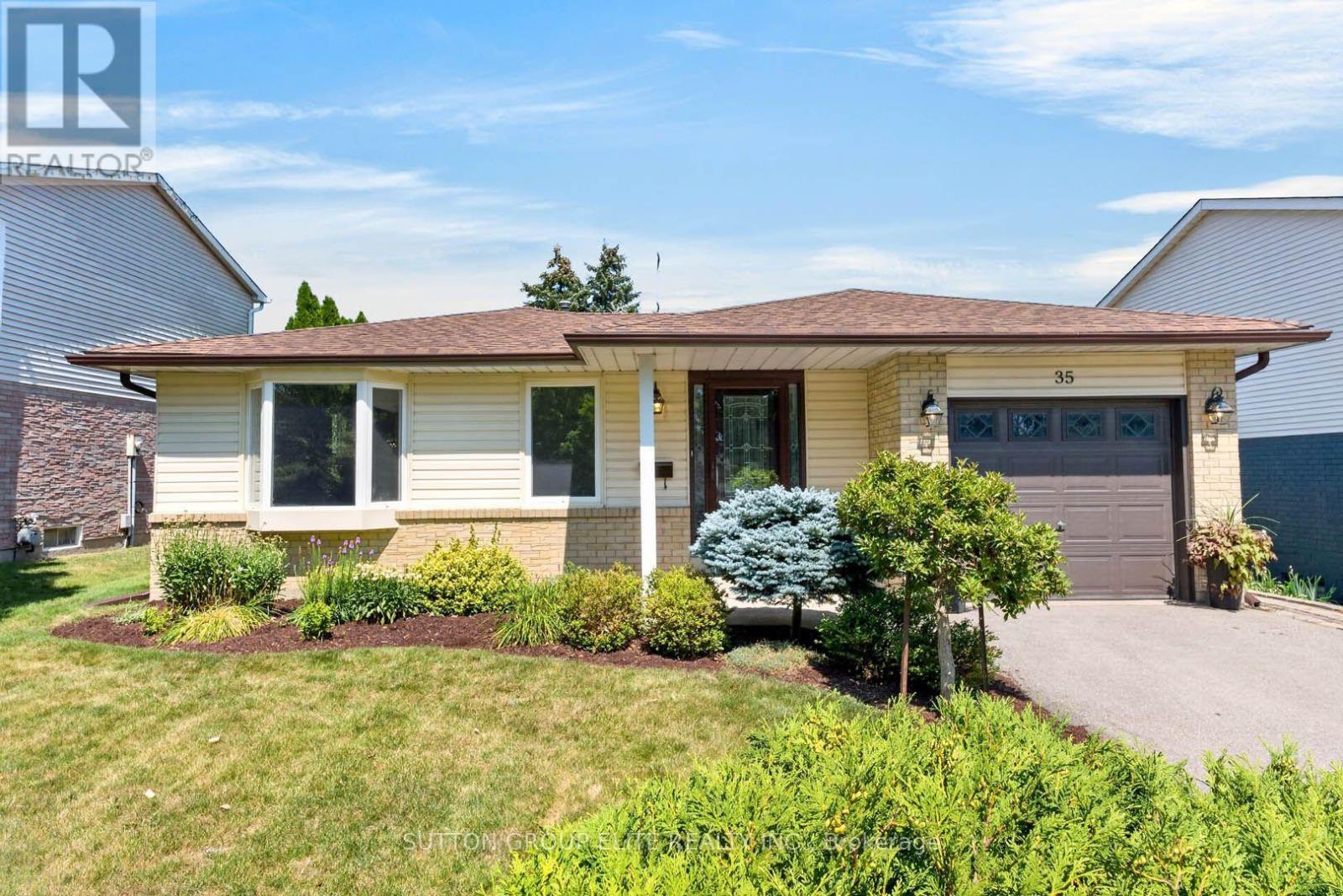 MLS® listing #30134581 for sale located at 35 MANCROFT CRESCENT