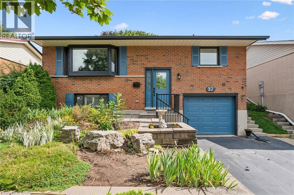 MLS® listing #30134590 for sale located at 37 DUNSMERE Drive