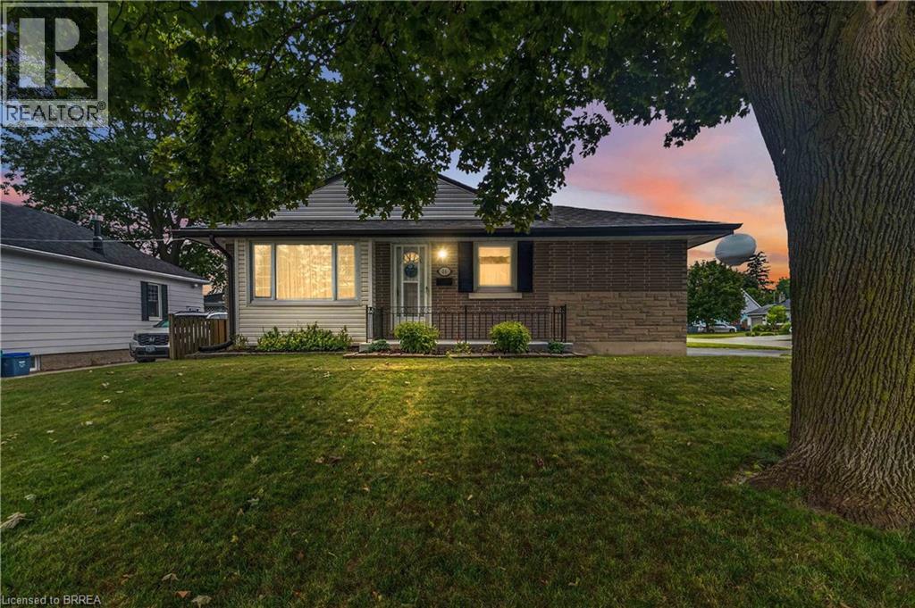 MLS® listing #30134620 for sale located at 46 FAIRVIEW Drive