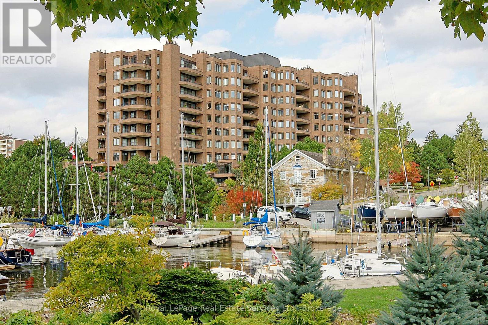 MLS® listing #30134694 for sale located at 1105 - 100 LAKESHORE ROAD E