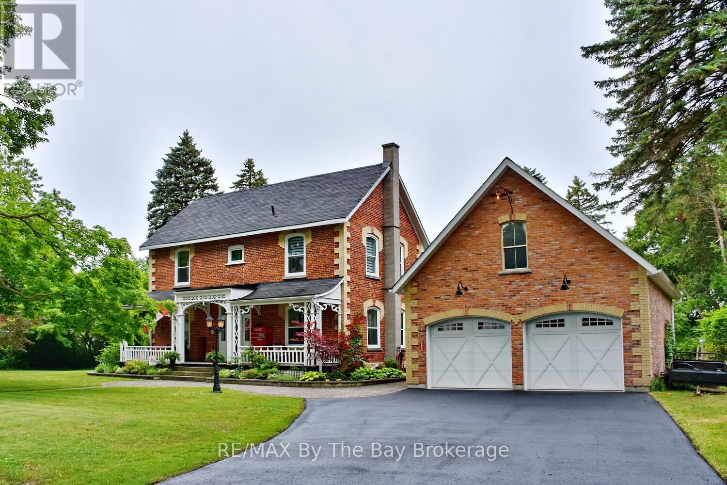 MLS® listing #30134973 for sale located at 214 ELM STREET