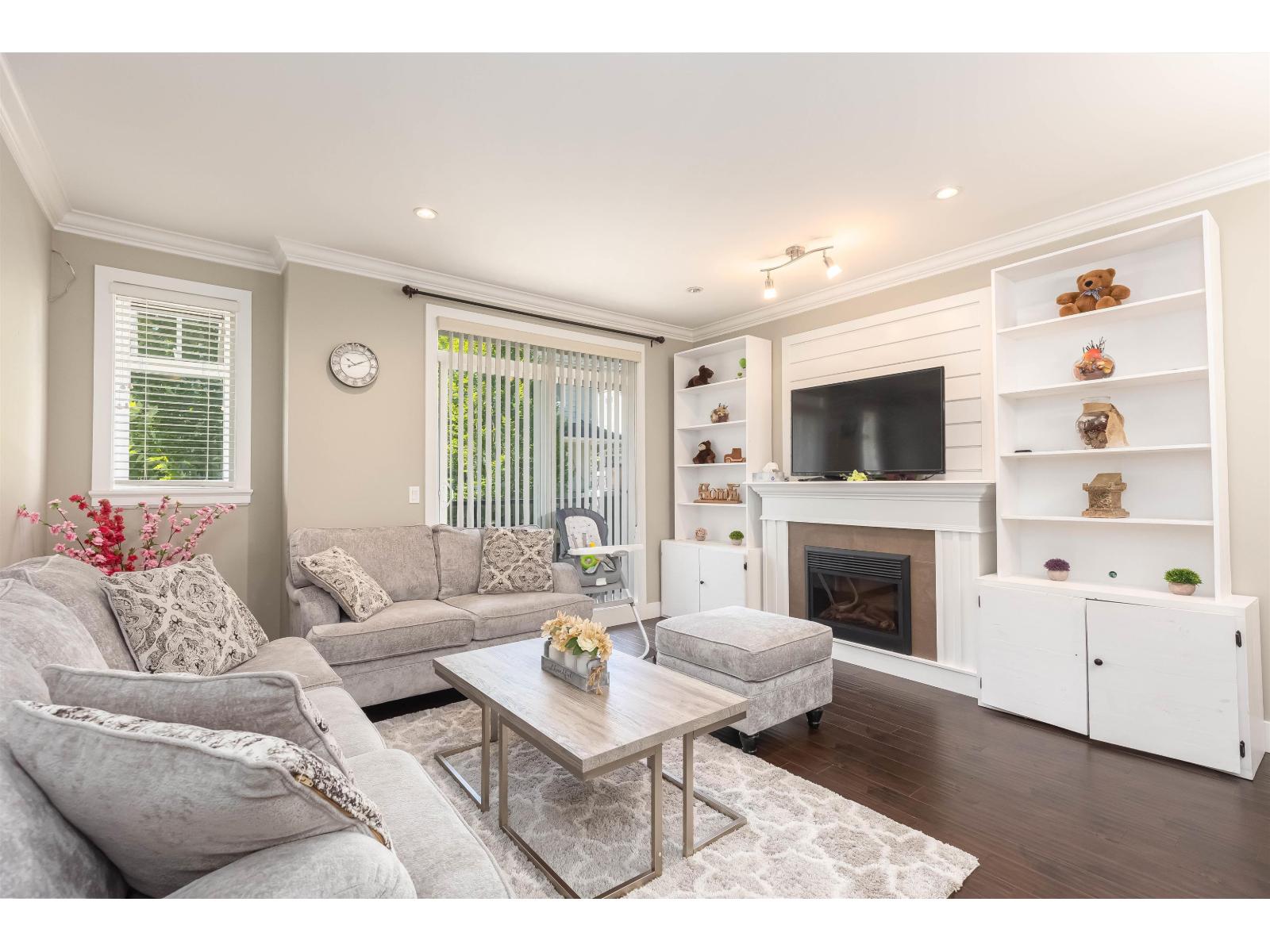 MLS® listing #30135041 for sale located at 64 6383 140 STREET