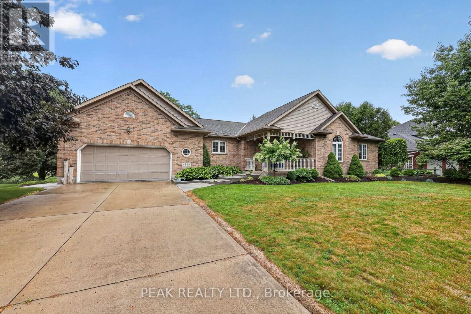 MLS® listing #30135177 for sale located at 92 SHEPHARD PLACE