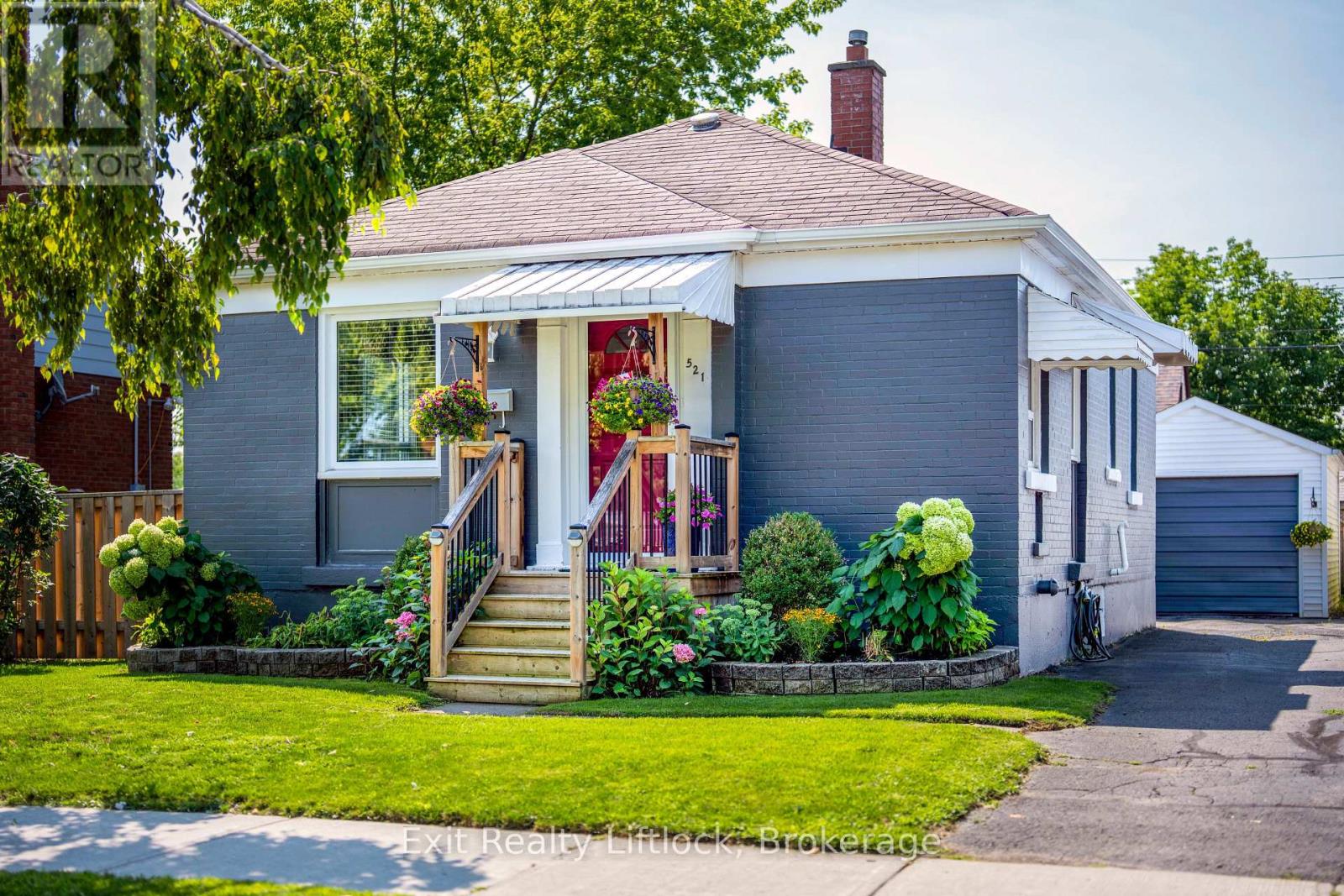 MLS® listing #30135457 for sale located at 521 MCKELLAR STREET