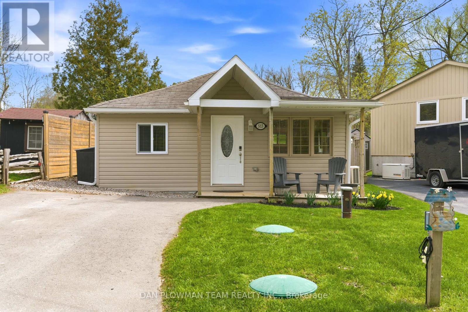 MLS® listing #30135503 for sale located at 513 VIEW LAKE ROAD