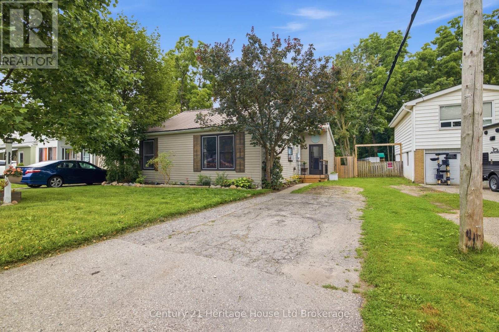 MLS® listing #30136190 for sale located at 674 HAYBALL STREET