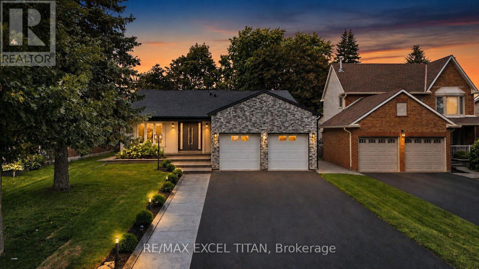 MLS® listing #30136258 for sale located at 258 GLENWAY CIRCLE