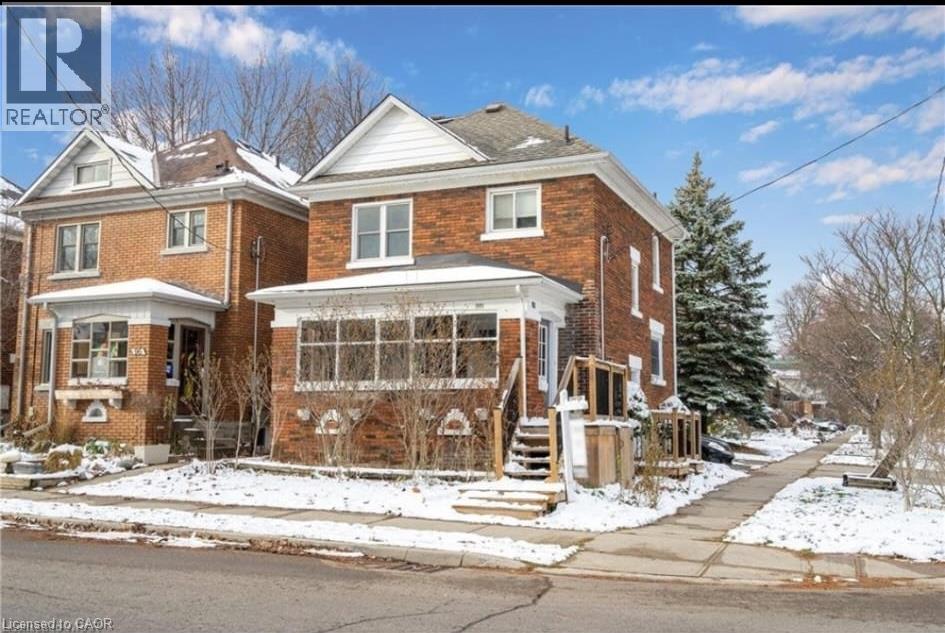 MLS® listing #30136458 for sale located at 98 BRUBACHER Street Unit# Upper