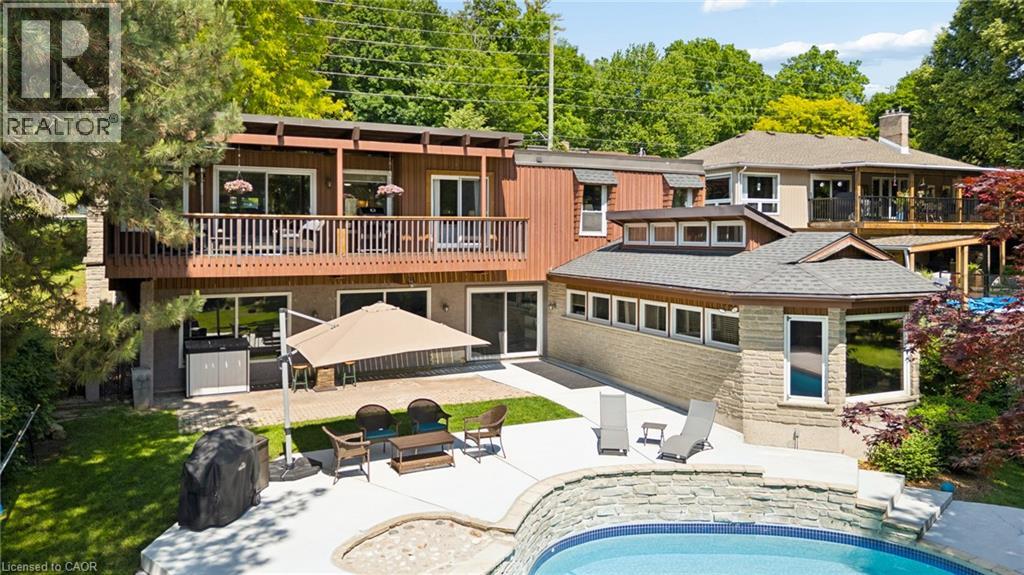 MLS® listing #30136703 for sale located at 555 FOUNTAIN Street S