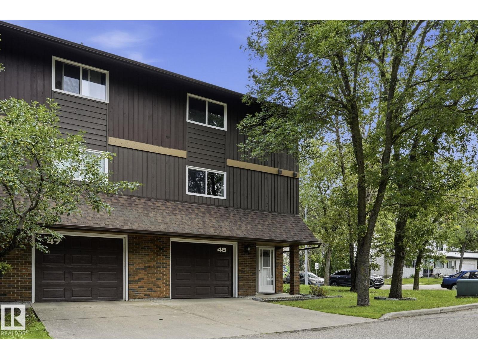 MLS® listing #30136811 for sale located at 48 GLAEWYN ES