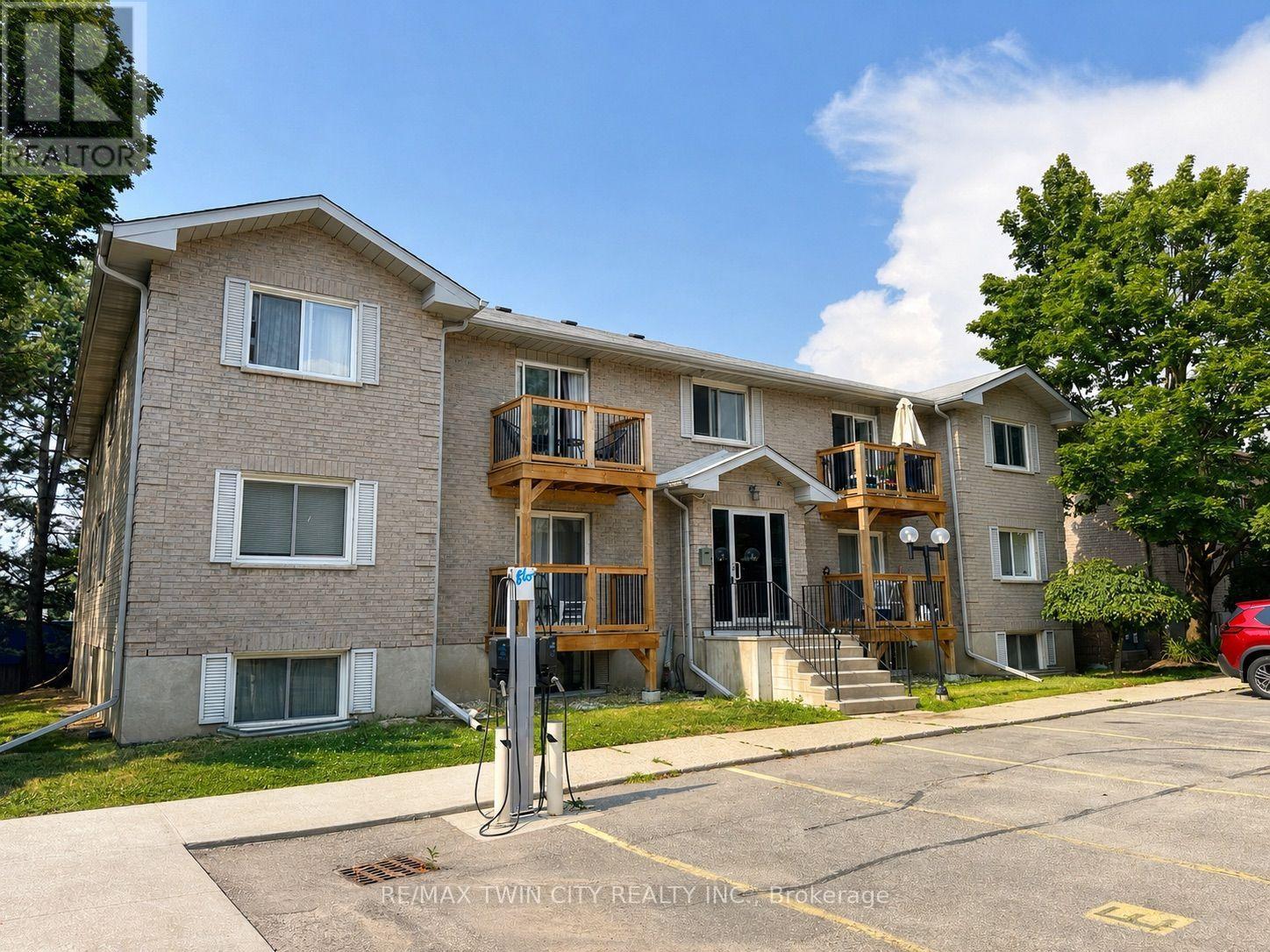 MLS® listing #30138019 for sale located at 402 - 266 OVERLEA DRIVE
