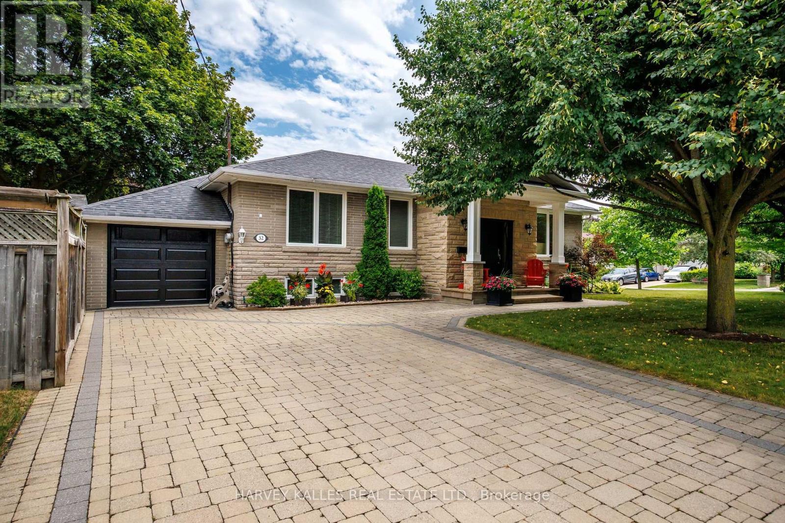 MLS® listing #30138115 for sale located at 32 ACTON AVENUE