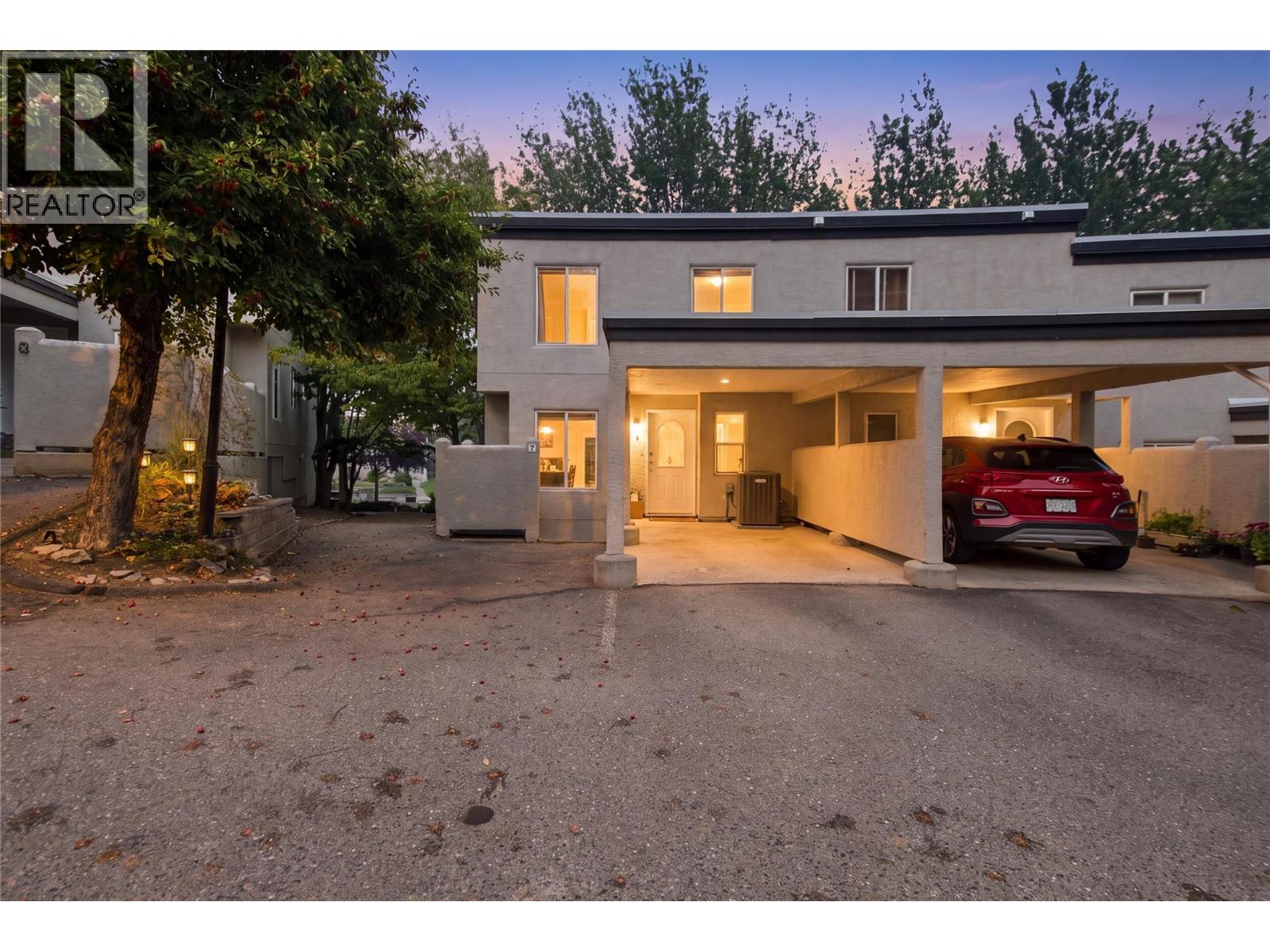 MLS® listing #30138469 for sale located at 411 ABERDEEN Drive Unit# 7
