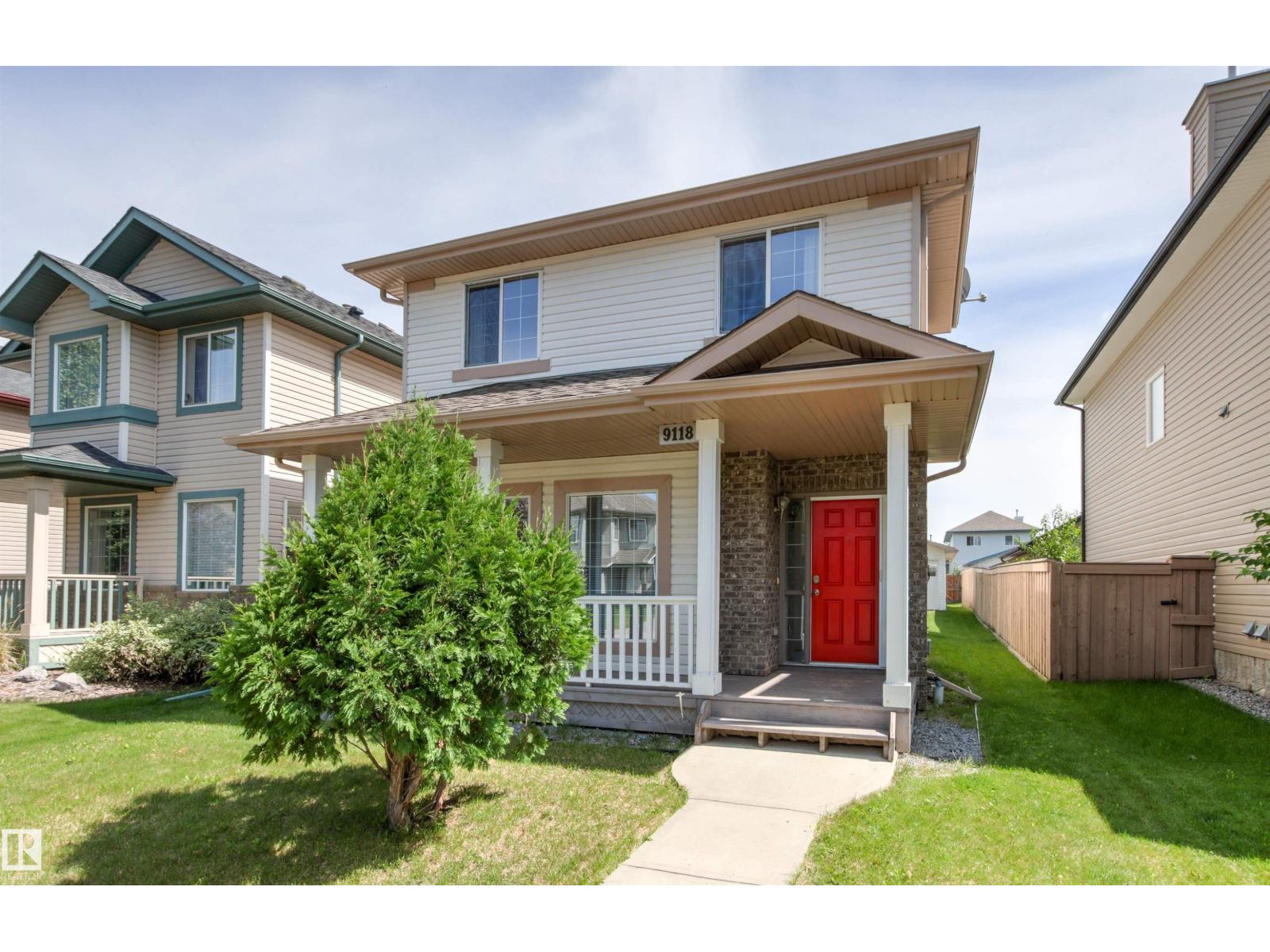 MLS® listing #30139345 for sale located at 9118 SCOTT CR NW