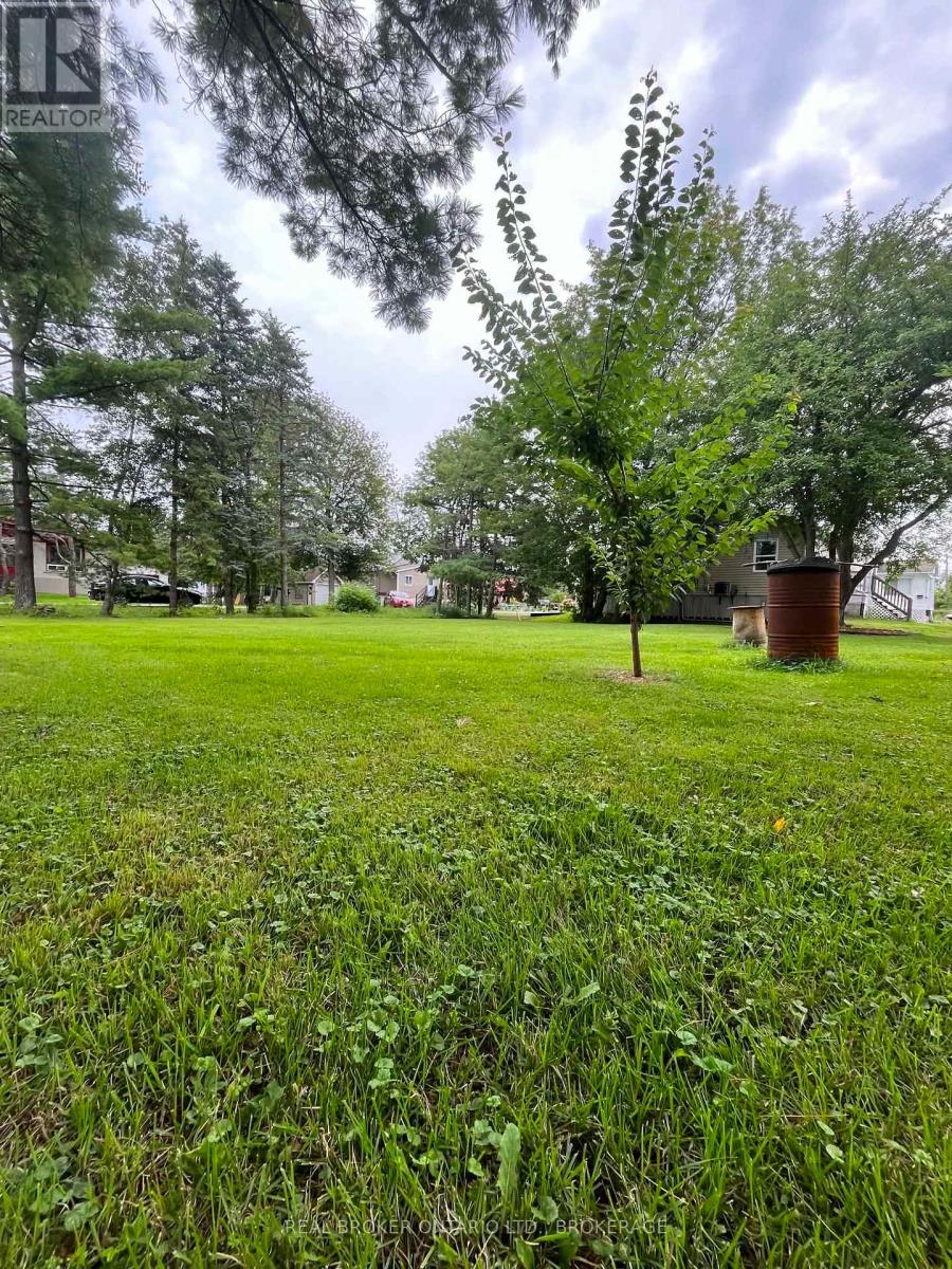MLS® listing #30139468 for sale located at 0000 QUEEN STREET