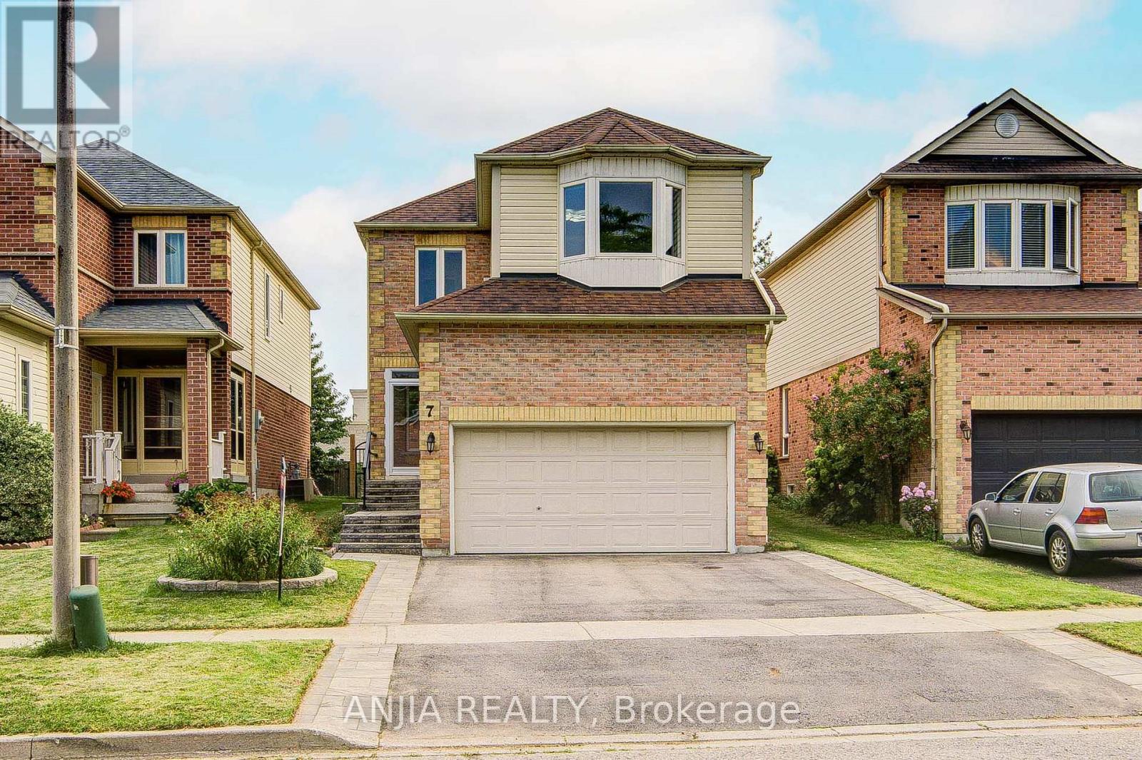 MLS® listing #30139486 for sale located at 7 ALLAYDEN DRIVE
