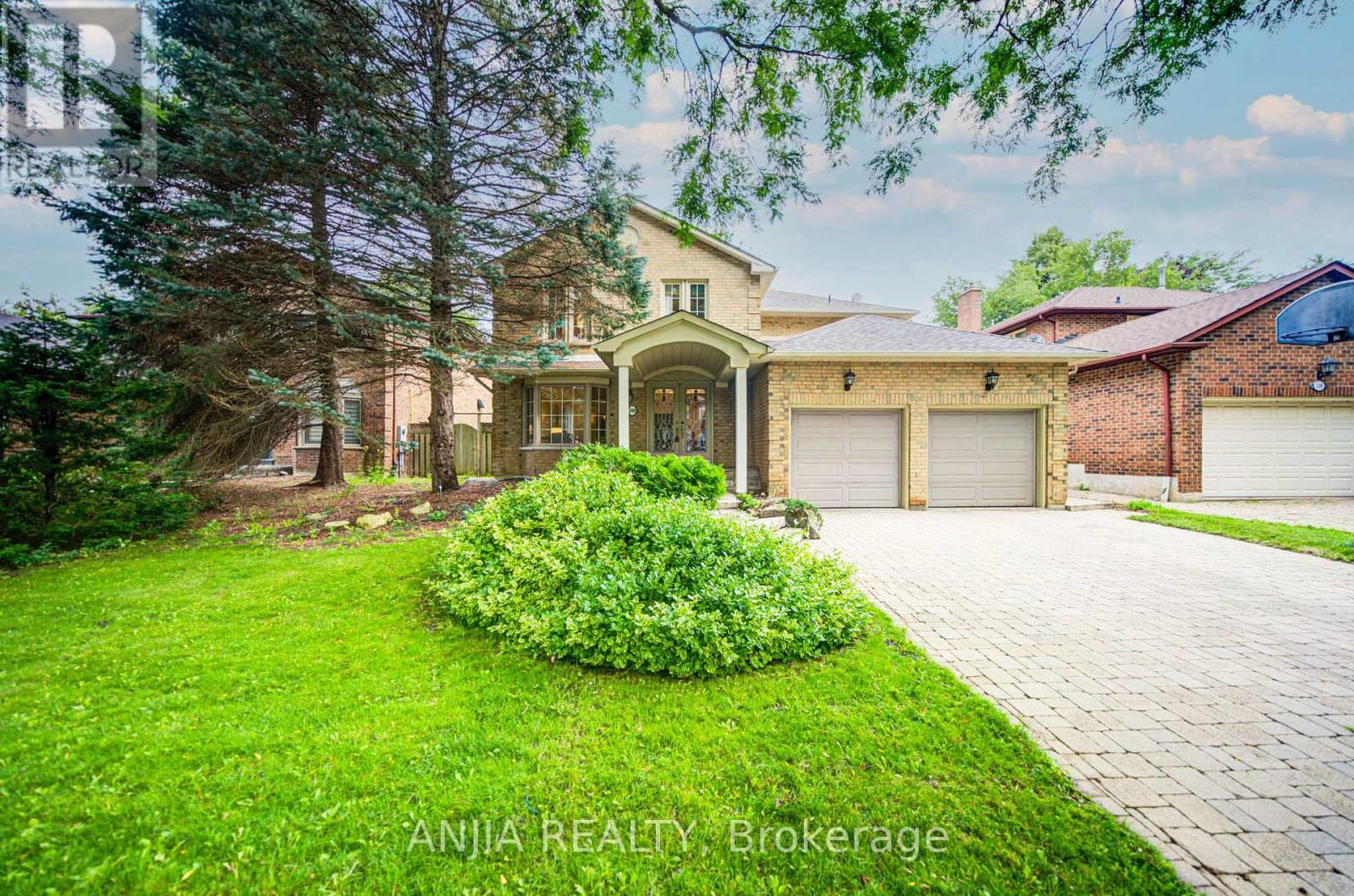 MLS® listing #30139489 for sale located at 140 REEVE DRIVE