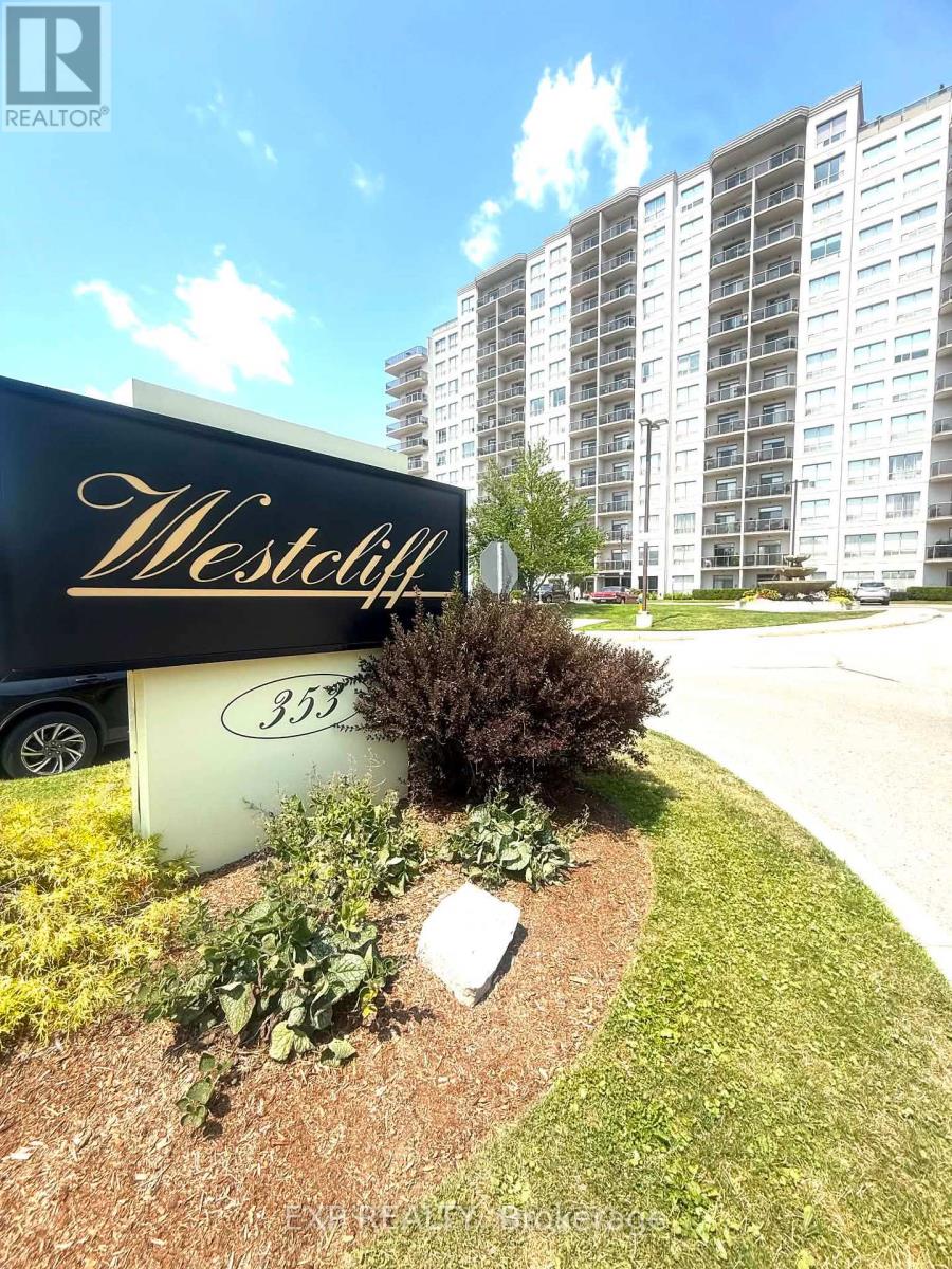 MLS® listing #30139502 for sale located at 304 - 353 COMMISSIONERS ROAD W