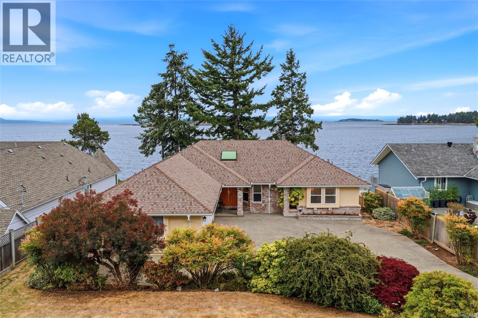 MLS® listing #30139846 for sale located at 1432 Madrona Dr