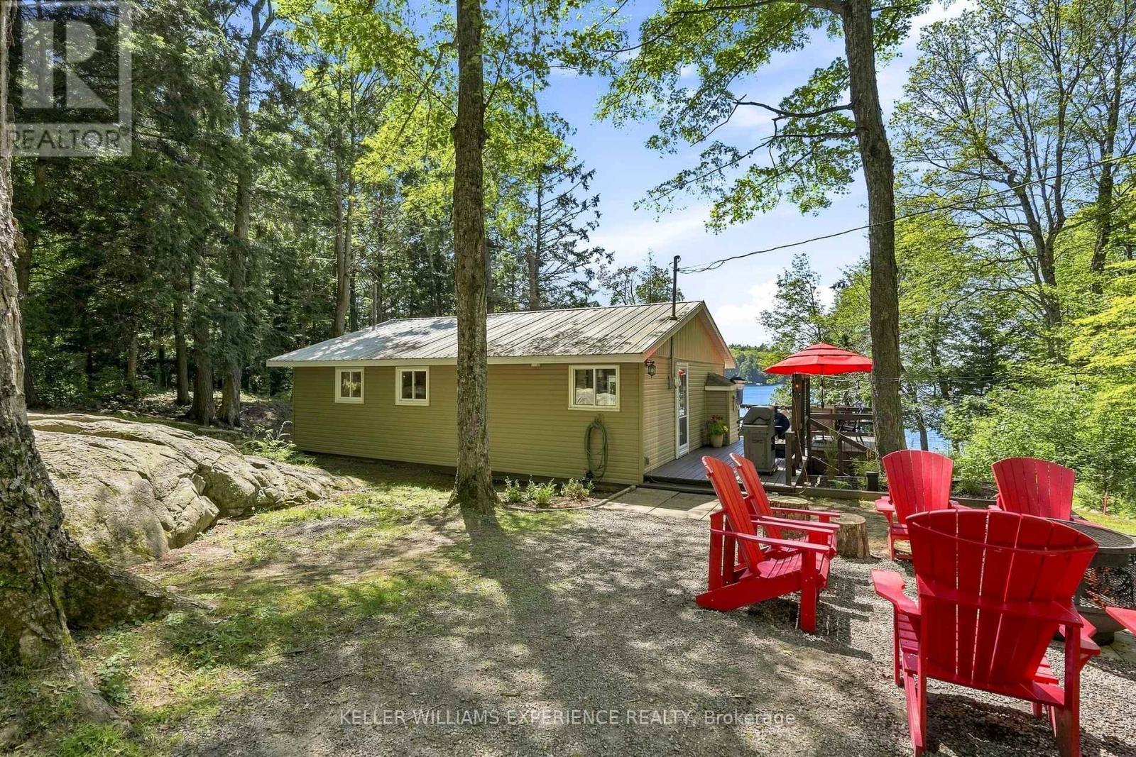 MLS® listing #30139884 for sale located at 548 SILVER LAKE ROAD