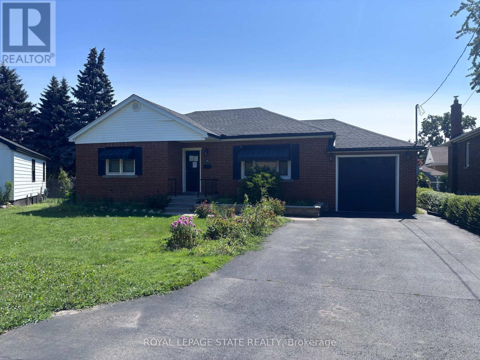 MLS® listing #30139997 for sale located at 48 MOUNTAIN AVENUE N