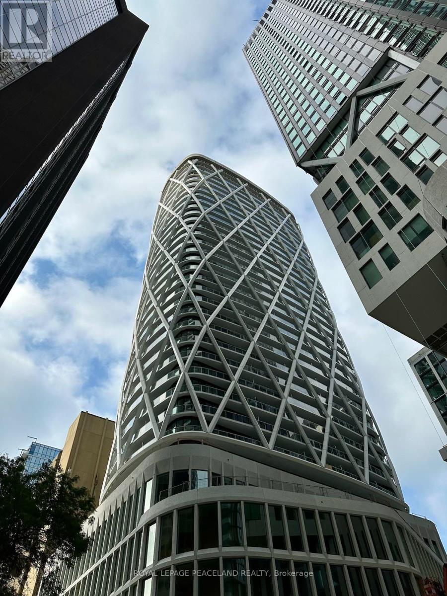 MLS® listing #30140134 for sale located at 1731 - 230 SIMCOE STREET