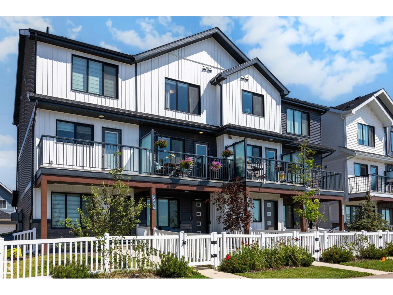 MLS® listing #30140153 for sale located at 2055 192 ST NW