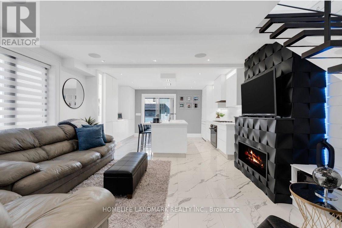MLS® listing #30140242 for sale located at UPPER - 58 CARRICK AVENUE