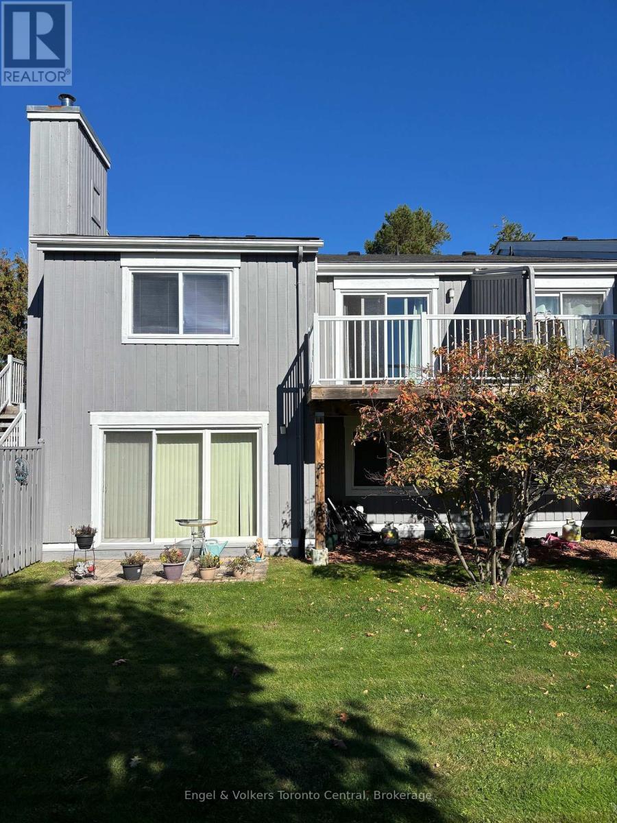 MLS® listing #30140533 for sale located at 93 - 23 DAWSON DRIVE