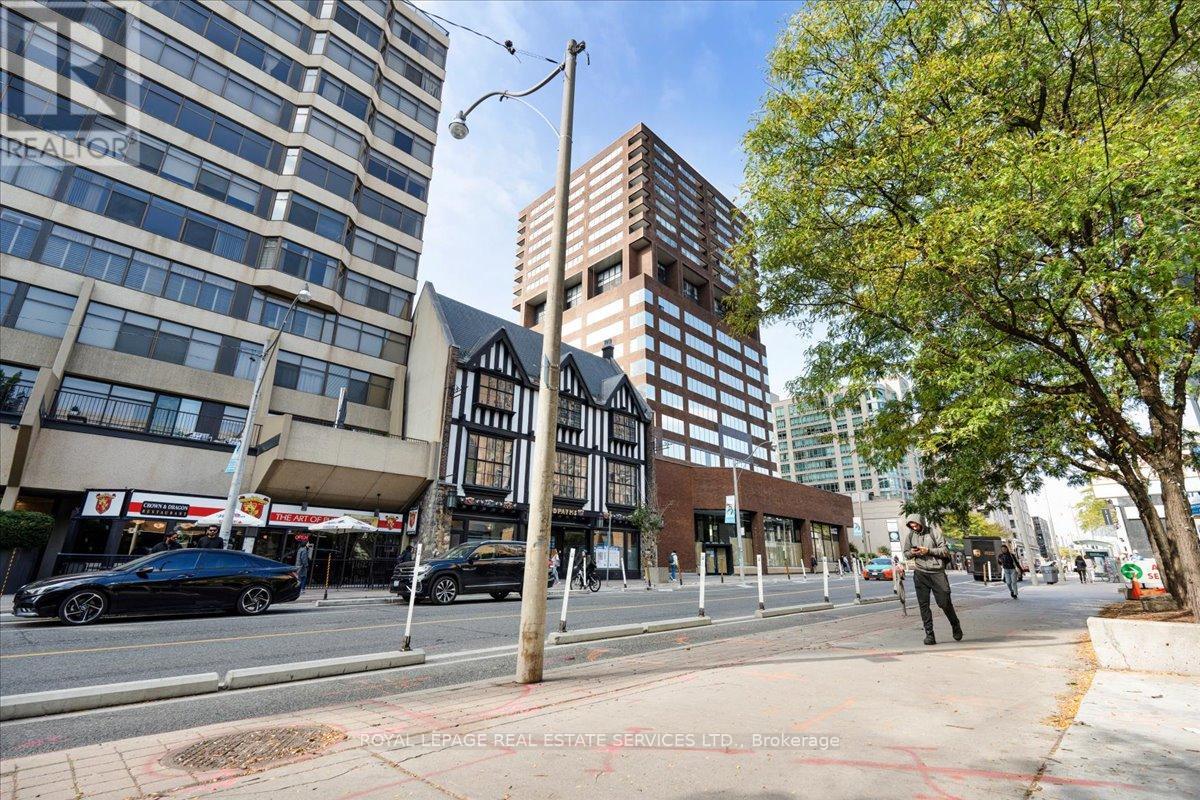 MLS® listing #30140564 for sale located at 1214 - 914 YONGE STREET