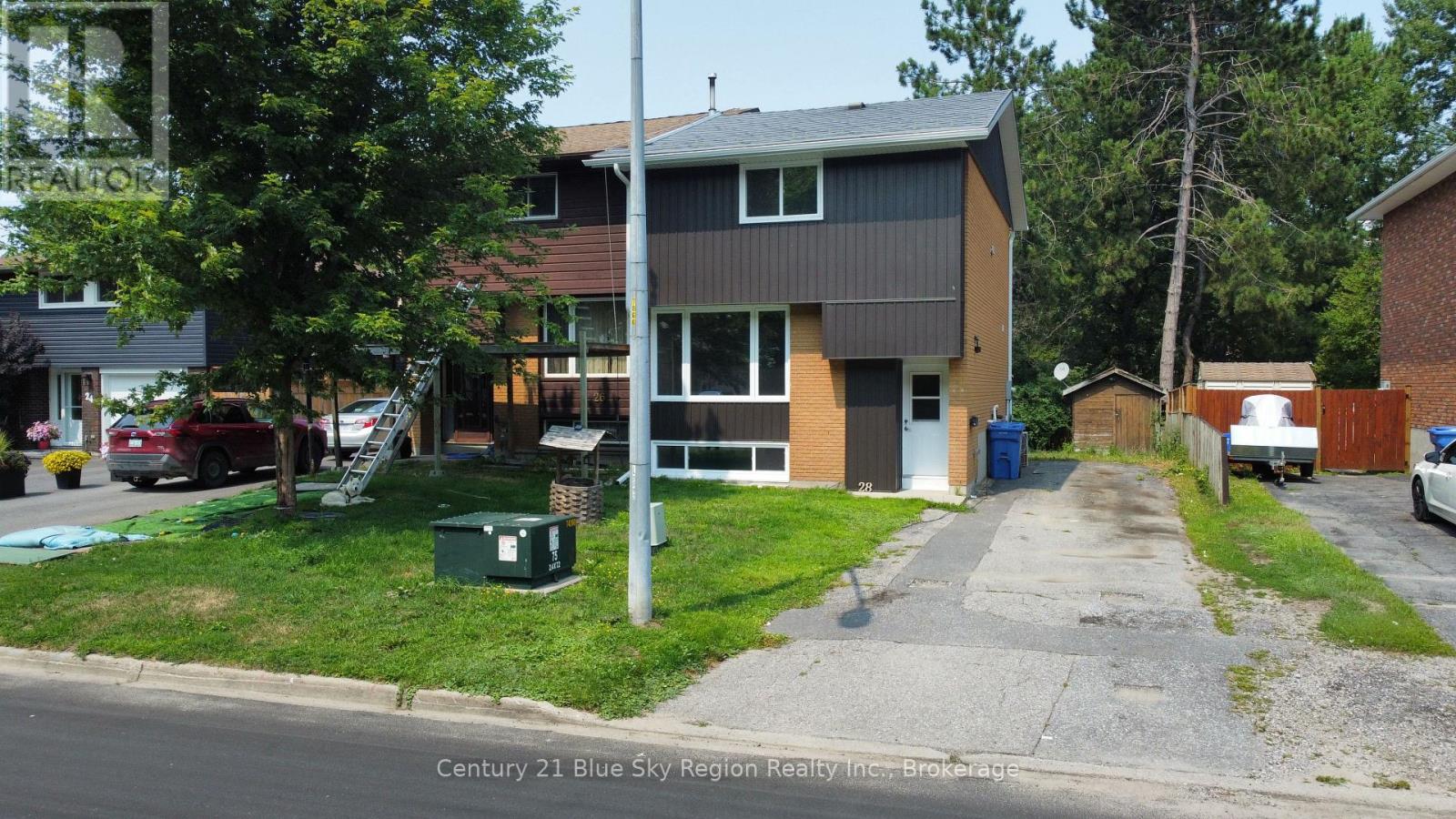 MLS® listing #30140949 for sale located at 28 LOVELL AVENUE